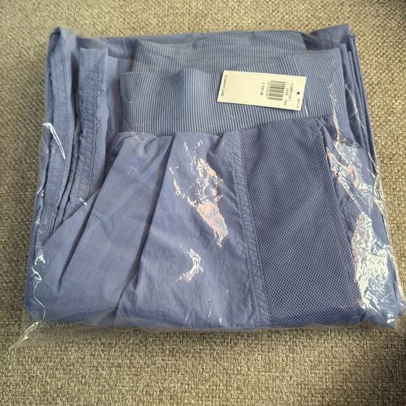 Old Navy Daydream High-Waisted Crinkle Wide-Leg Pants - Picture 7 of 9